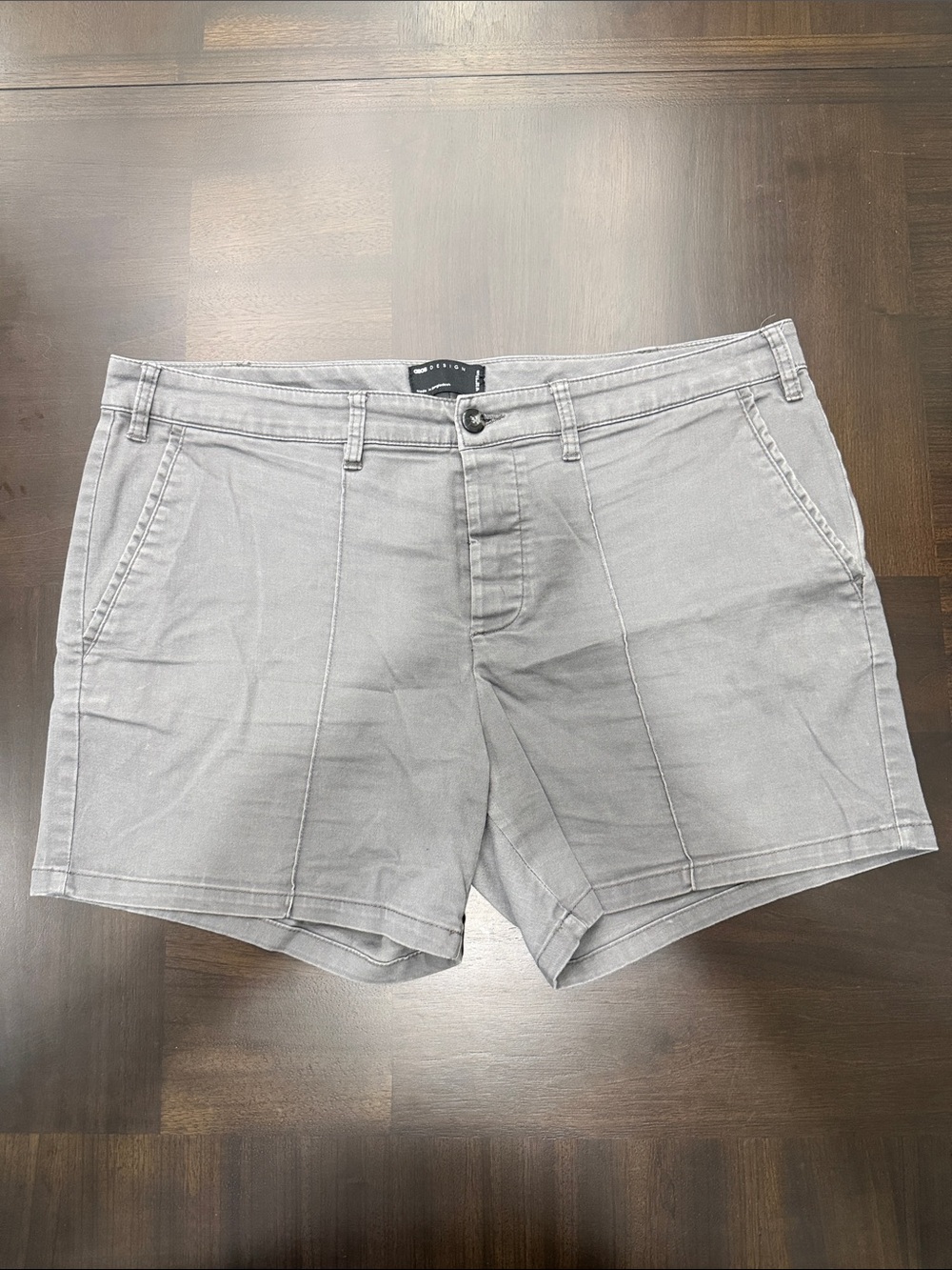 ASOS Men's Light Gray Flat-Front Shorts